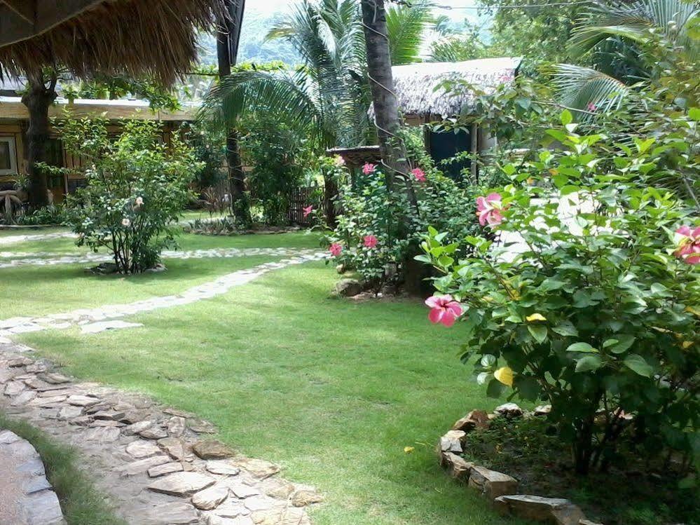 El Canonero Diving Beach Resort Puerto Galera Exterior foto